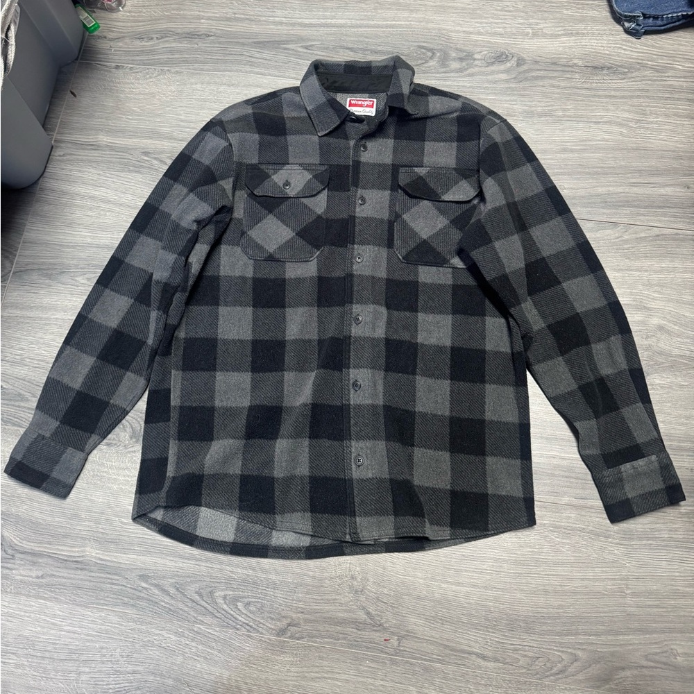Wrangler Black and Gray Plaid Casual Button Down Shirt